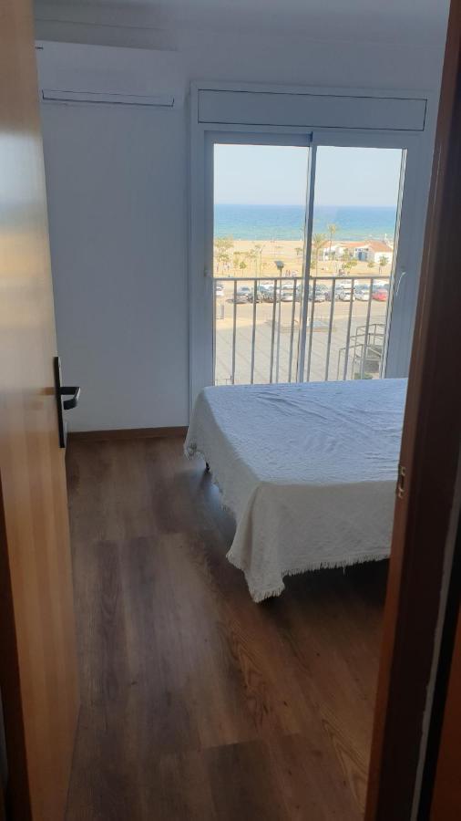 Les Vagues Au Balcon Apartment Empuriabrava Exterior photo