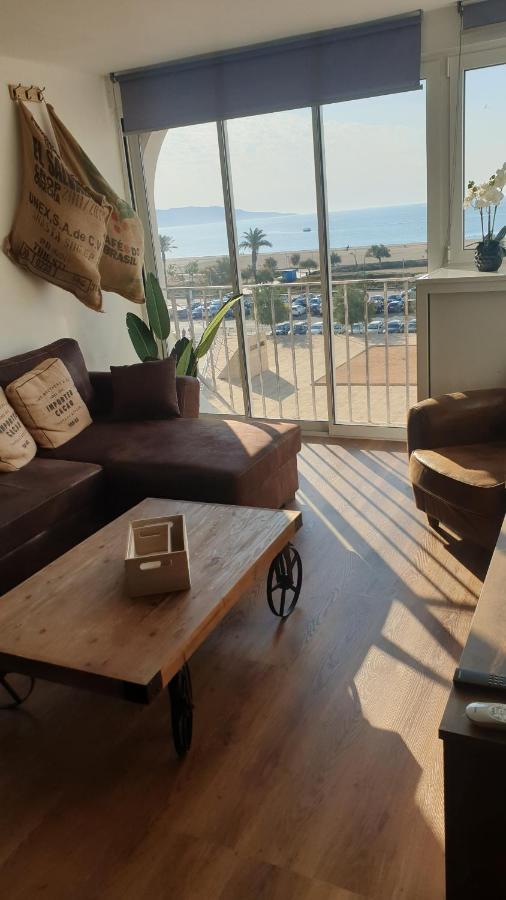 Les Vagues Au Balcon Apartment Empuriabrava Exterior photo